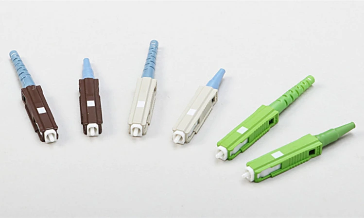 Conector MU de fibra óptica