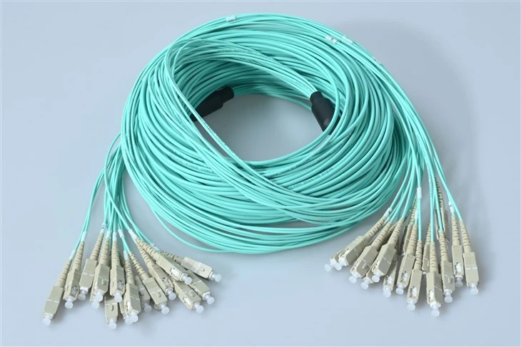 Cable de conexión de 16 núcleos SC multimodo OM3