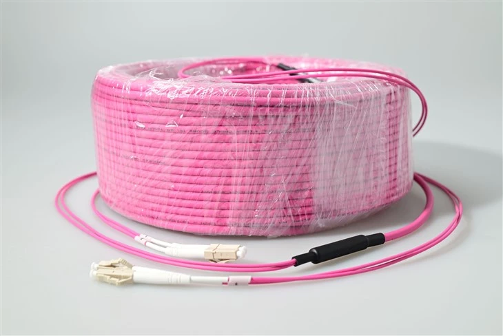 Cable de conexión dúplex multimodo LC a LC OM4: férula SFF de 1,25 mm, IEC 61754-20, para cableado de alta densidad SFP+