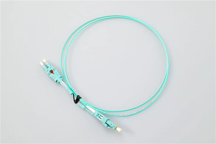 Cable de conexión de fibra óptica Lc Uniboot OM3