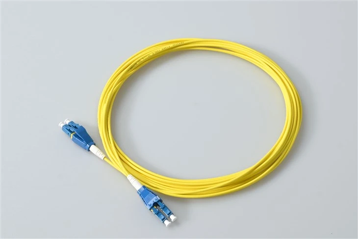 Cable de conexión de fibra óptica Lc Uniboot UPC 2Core SM 9/125