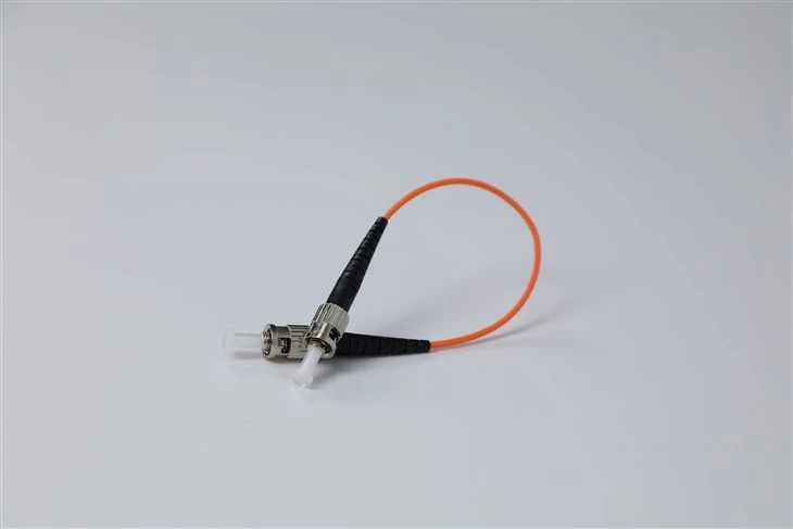 Cable de conexión de fibra óptica ST UPC A ST UPC SIMPLEX NARANJA