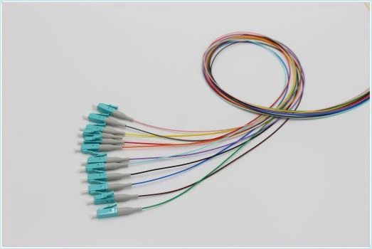 Pigtail de Fibra Óptica LC UPC OM3 12 COLORES