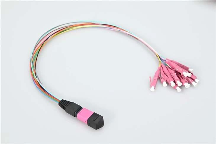 Latiguillos de fibra Mpo-lc de 12 núcleos OM4