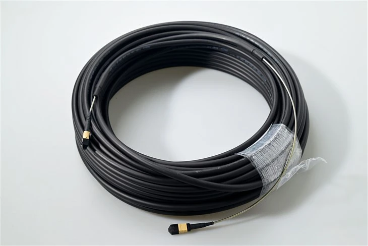 Cable blindado de cables de conexión de fibra MTP MPO