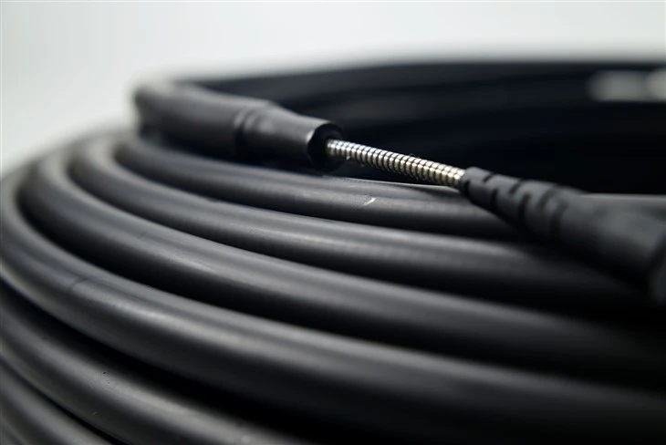 MPO/MTP Armored Fiber Optic Patch Cord suppliers