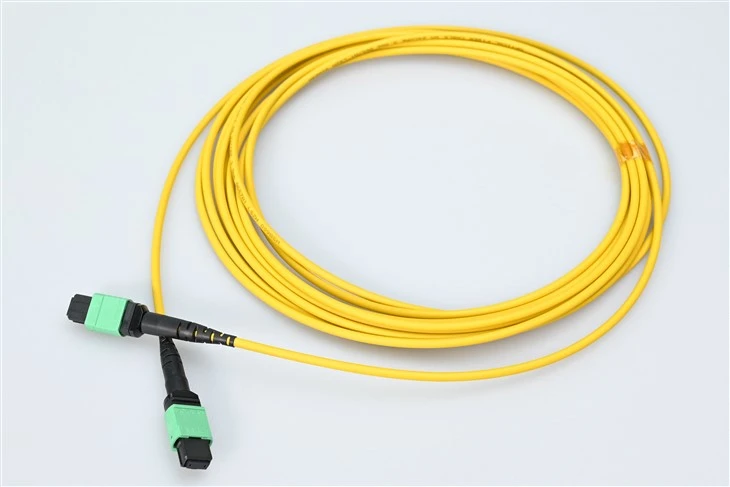 Latiguillos de fibra MTP MPO SM SX AMARILLO